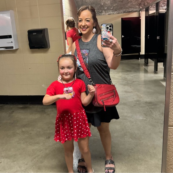 Live Show 11.8 Listing #1-50 - Picture 14 of 16